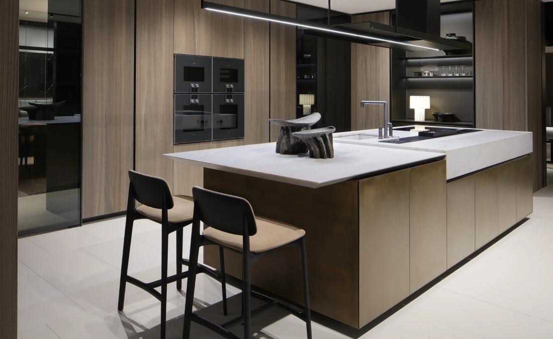 Барный стул от фабрики Poliform модель CURVE 