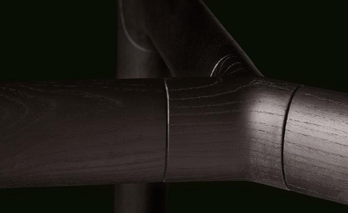 Стол от фабрики Poliform модель CVTG2 Curve Table