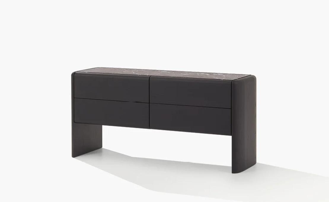 Сервант от фабрики Poliform модель DUKE SIDEBOARD