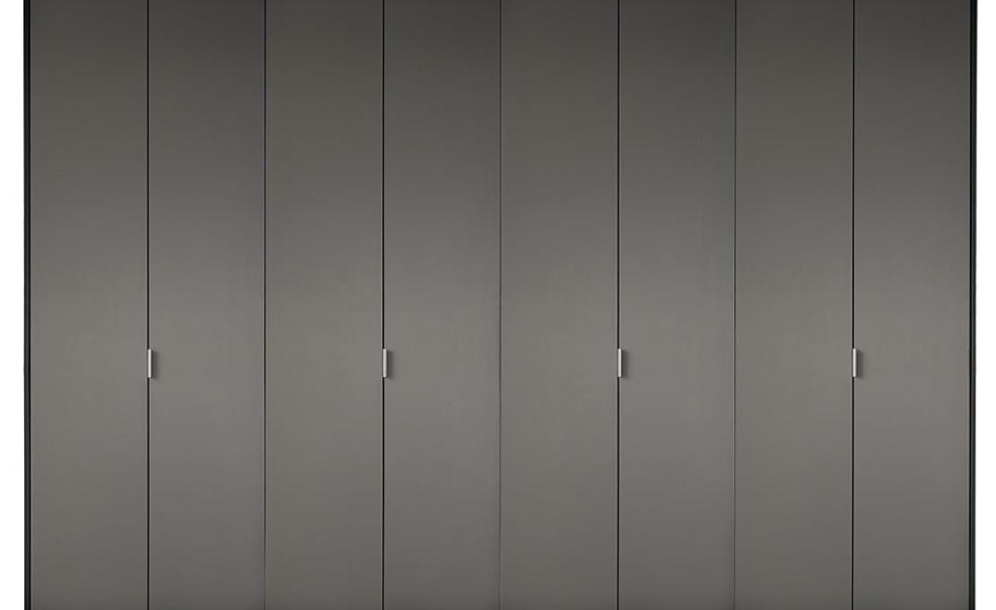 Шкафы от фабрики Poliform модель Fitted Wardrobe