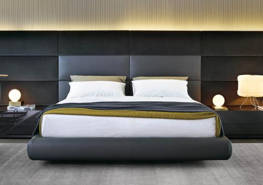 Кровать от фабрики Poliform модель Dream Bed