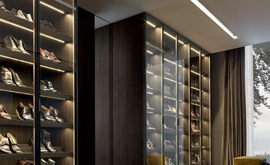 Шкафы от фабрики Poliform модель Fitted Wardrobe