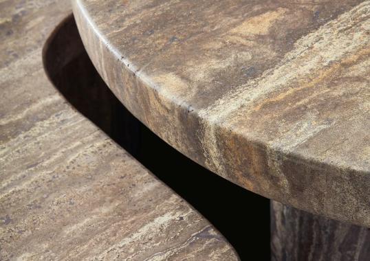 Журнальный столик от фабрики Poliform модель ERNEST 