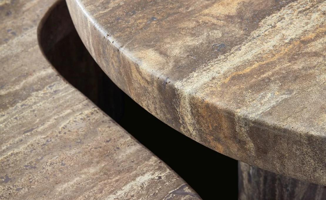 Журнальный столик от фабрики Poliform модель ERNEST 