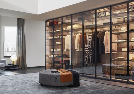 Шкафы от фабрики Poliform модель Fitted Wardrobe