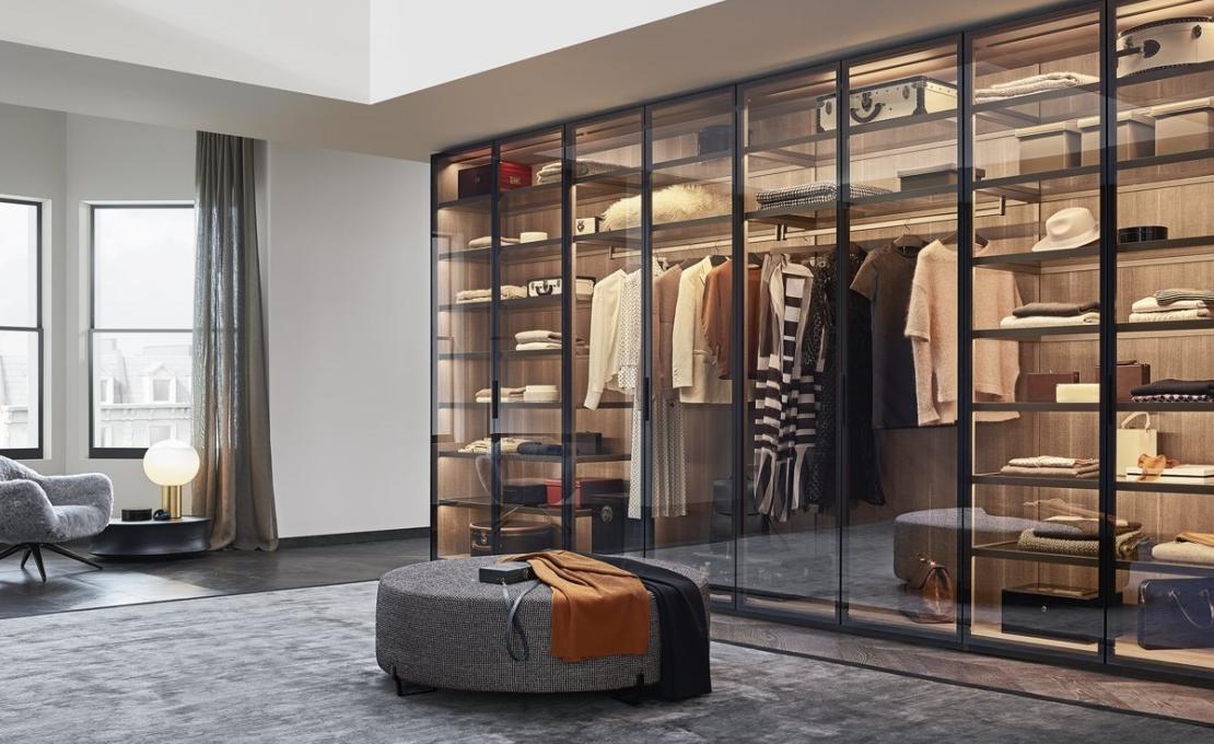 Шкафы от фабрики Poliform модель Fitted Wardrobe