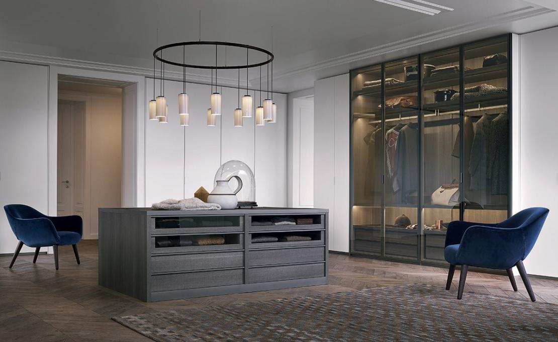 Шкафы от фабрики Poliform модель Fitted Wardrobe