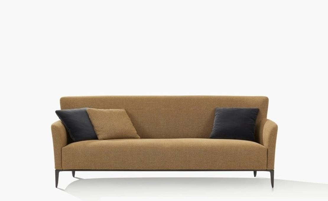 Диван от фабрики Poliform модель Gentleman Friends Sofa