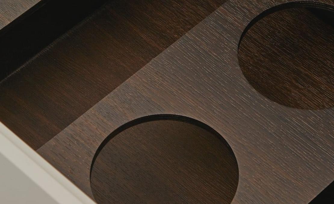 Сервант от фабрики Poliform модель Free Sideboard 