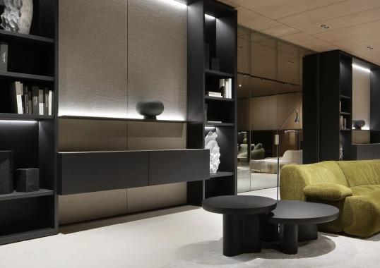 Журнальный столик от фабрики Poliform модель ERNEST 