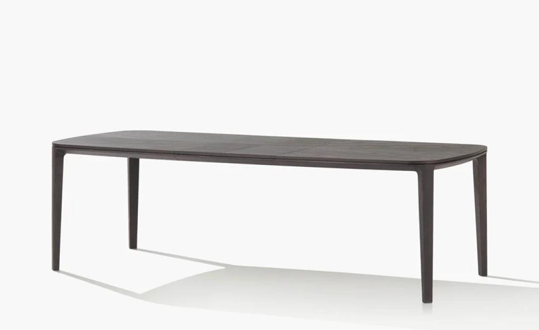 Стол от фабрики Poliform модель THY240A