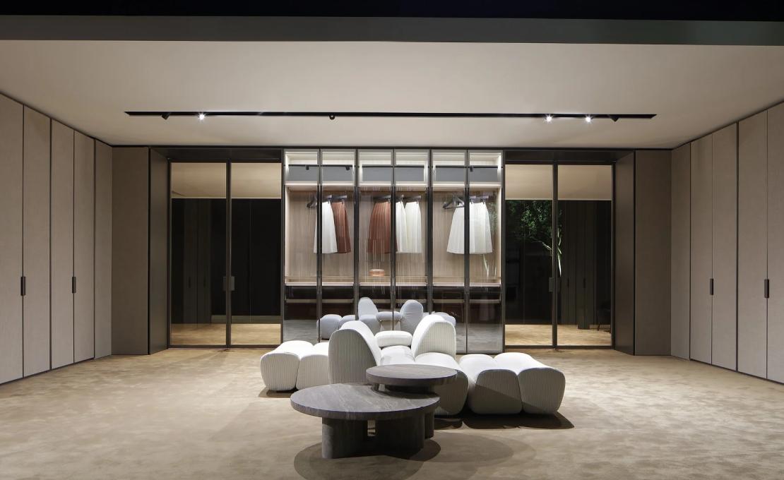 Журнальный столик от фабрики Poliform модель ERNEST 