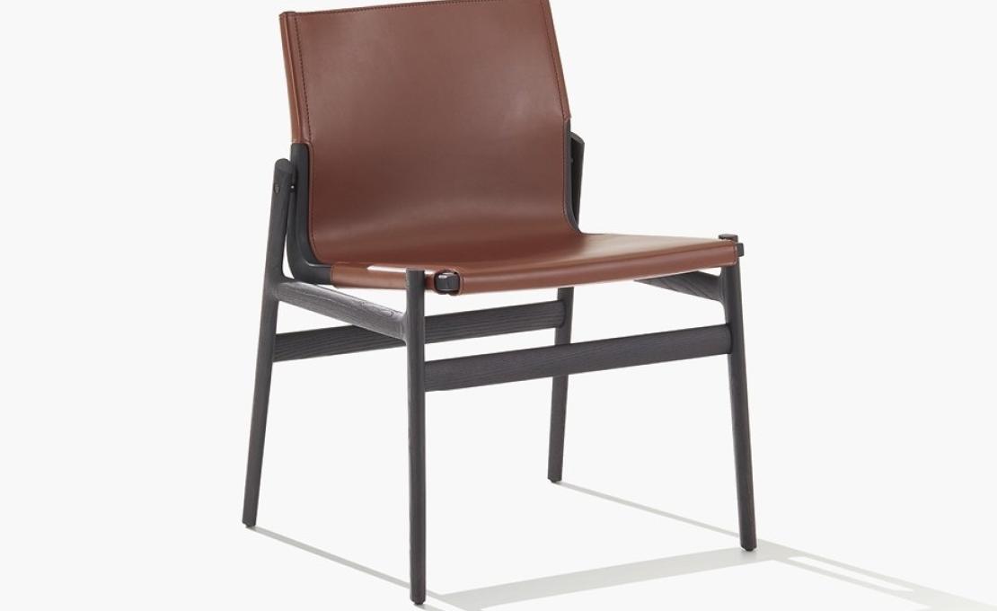 Стул от фабрики Poliform модель IPANEMA CUOIO 