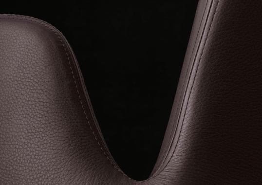 Стул от фабрики Poliform модель Guest  Poliform