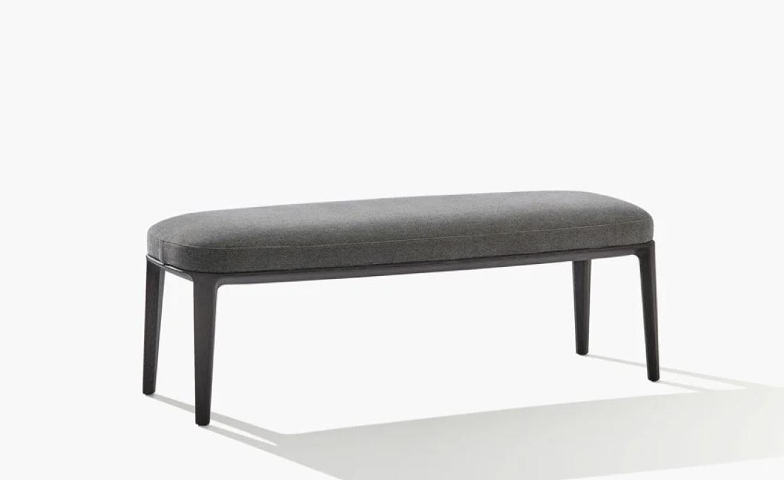 Банкетка от фабрики Poliform модель Jane Bench