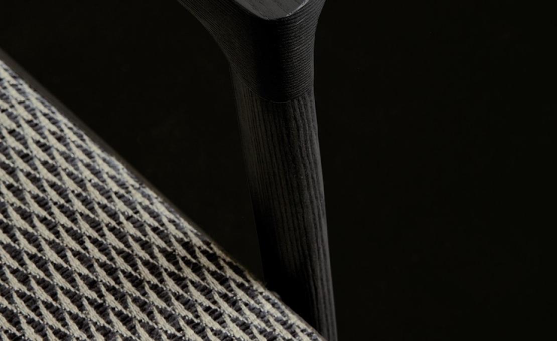 Стул от фабрики Poliform модель Ipanema  