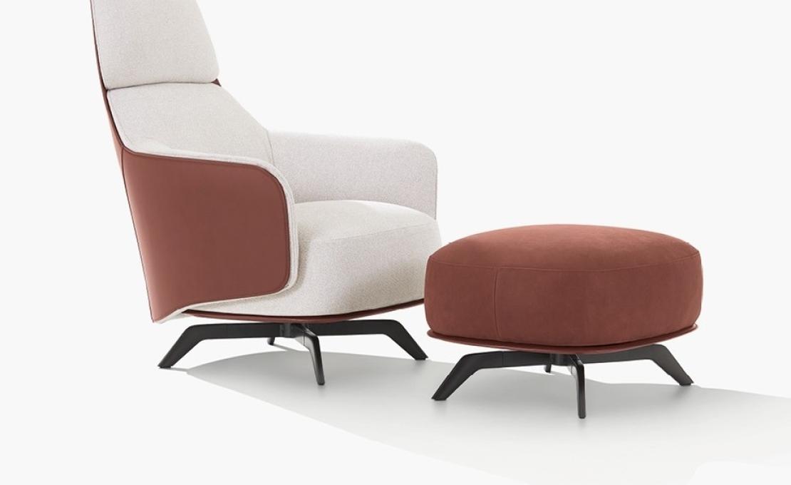 Кресло от фабрики Poliform модель KAORI LOUNGE ARM