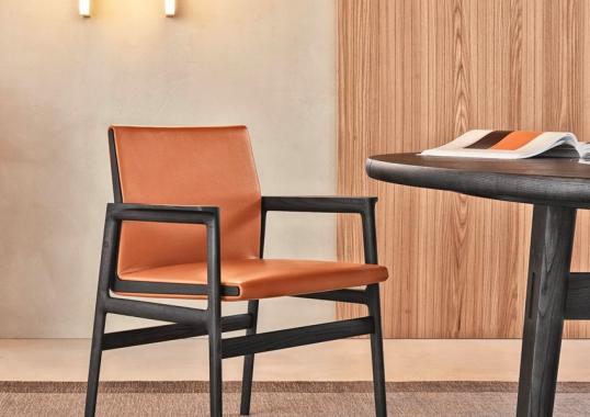 Стул от фабрики Poliform модель Ipanema  