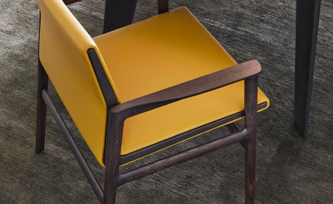 Стул от фабрики Poliform модель Ipanema  