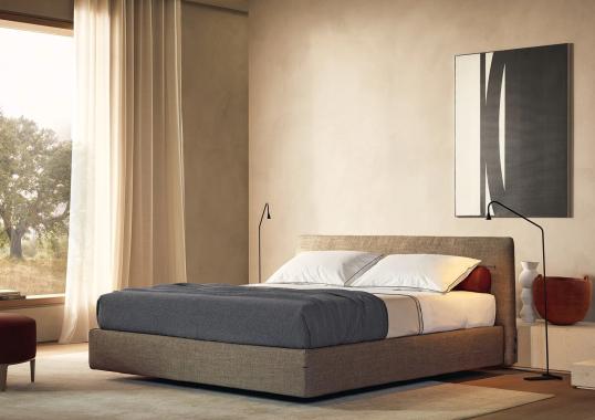 Кровать от фабрики Poliform модель Jacqueline Bed 