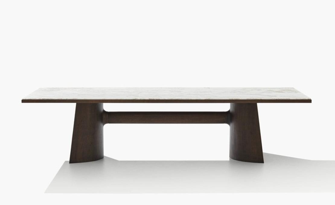Стол от фабрики Poliform модель Kensington Table