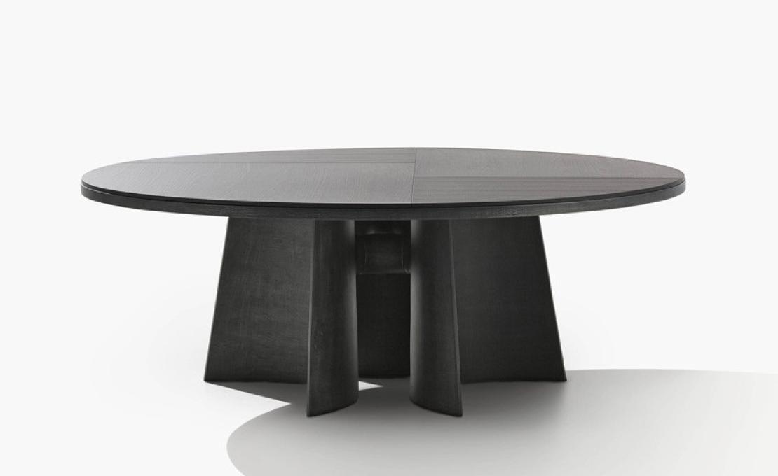 Стол от фабрики Poliform модель Kensington Table