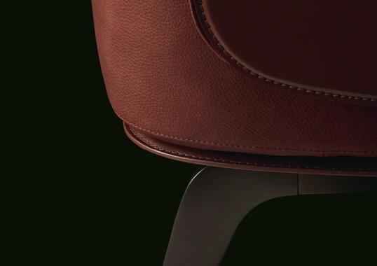 Кресло от фабрики Poliform модель KAPL051