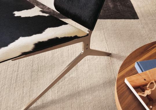 Кресло от фабрики Poliform модель Kay Lounge Arm