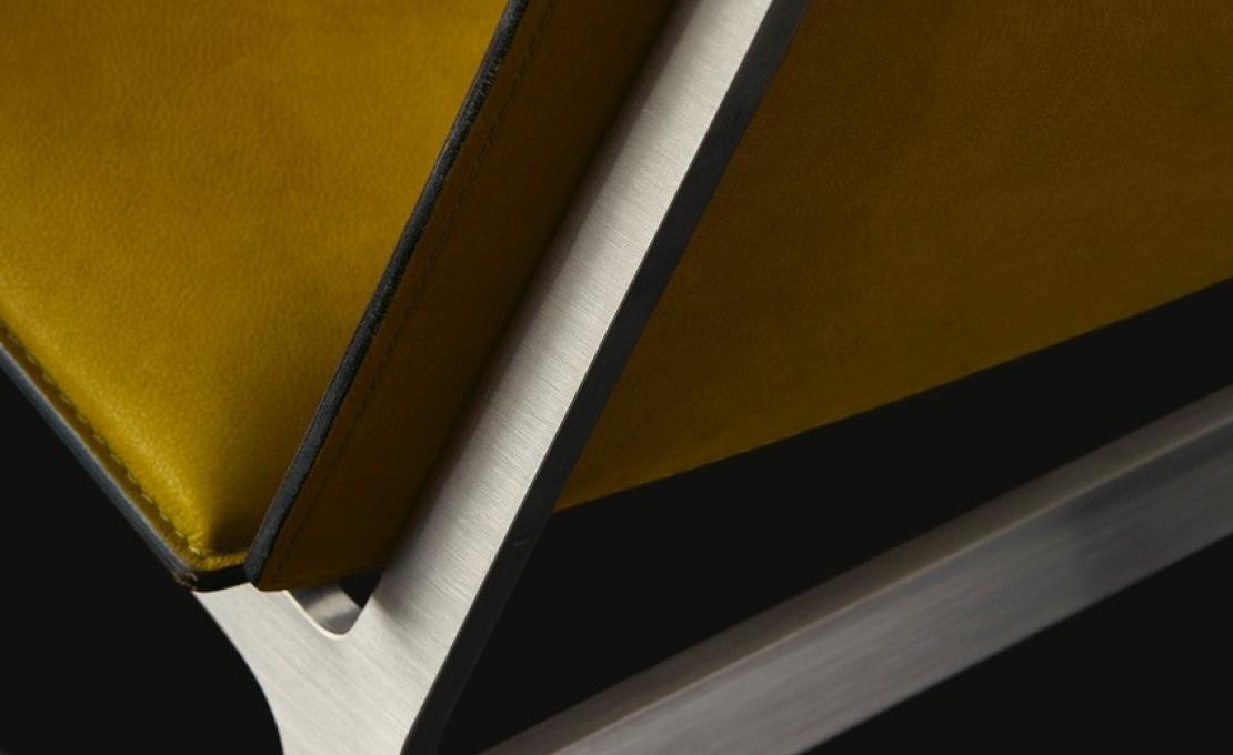 Кресло от фабрики Poliform модель Kay Lounge Arm