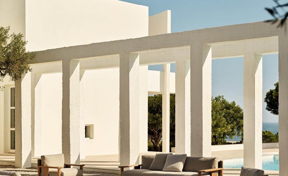 Уличное кресло от фабрики Poliform модель KETCH ARM