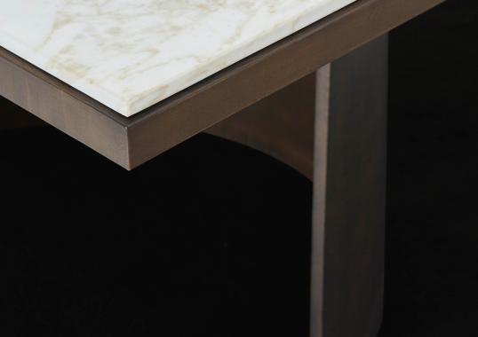 Стол от фабрики Poliform модель Kensington Table