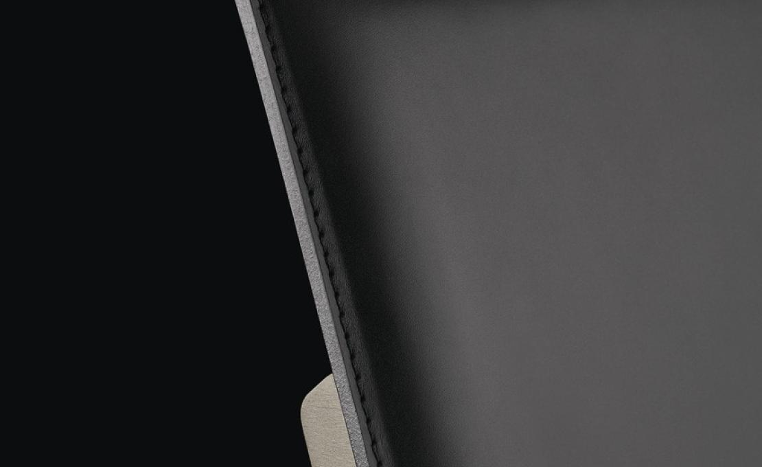 Кресло от фабрики Poliform модель Kay Lounge Arm