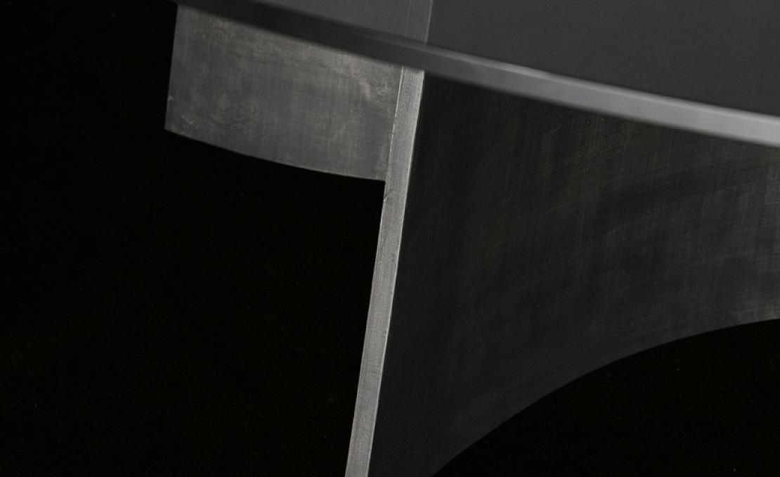 Стол от фабрики Poliform модель Kensington Table