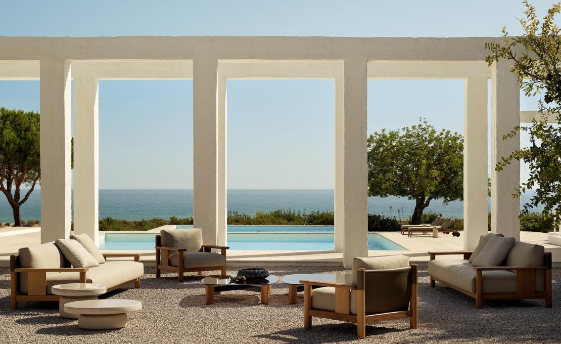 Уличное кресло от фабрики Poliform модель KETCH ARM