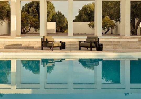 Уличное кресло от фабрики Poliform модель KETCH ARM