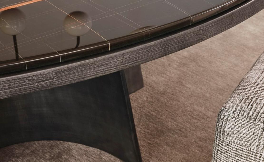 Стол от фабрики Poliform модель Kensington Table