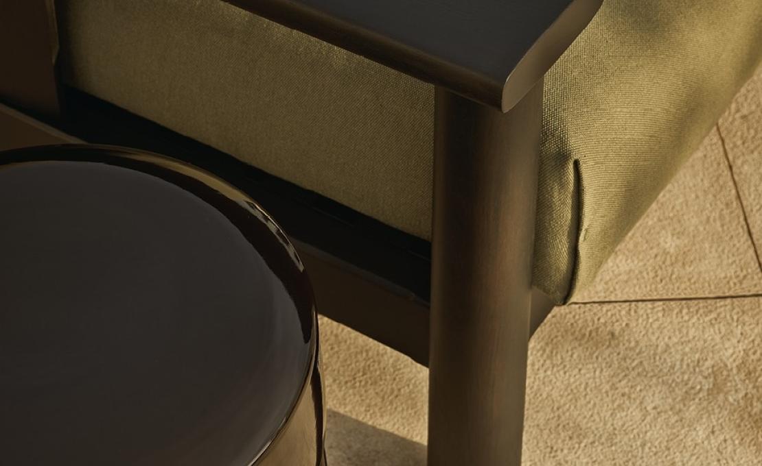 Уличное кресло от фабрики Poliform модель KETCH ARM