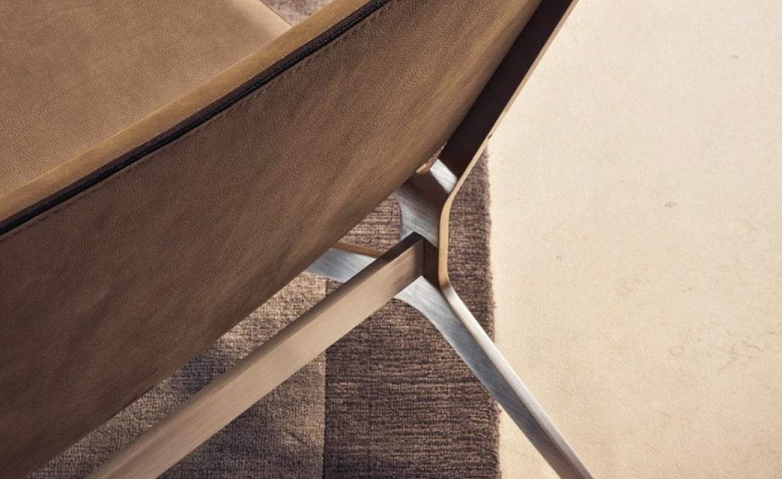 Кресло от фабрики Poliform модель Kay Lounge Arm