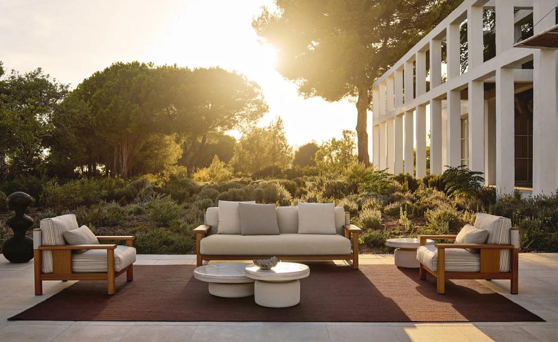 Уличный диван от фабрики Poliform модель KETCH SOFA