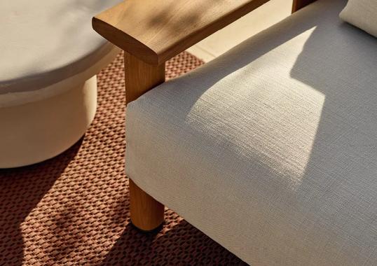 Уличный диван от фабрики Poliform модель KETCH SOFA