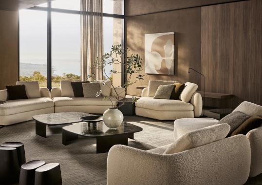 Журнальный столик от фабрики Poliform модель Koishi Side Table