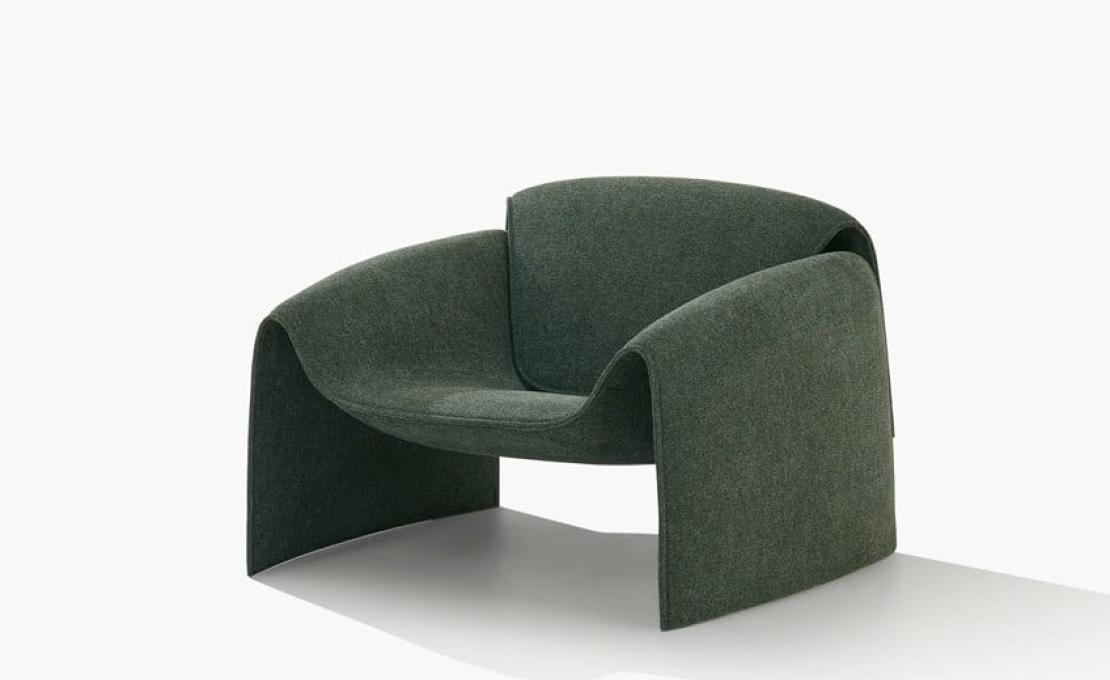 Кресло от фабрики Poliform модель Le Club Arm