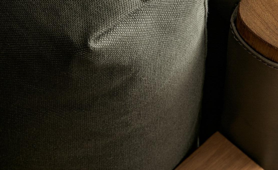 Уличный диван от фабрики Poliform модель KETCH SOFA