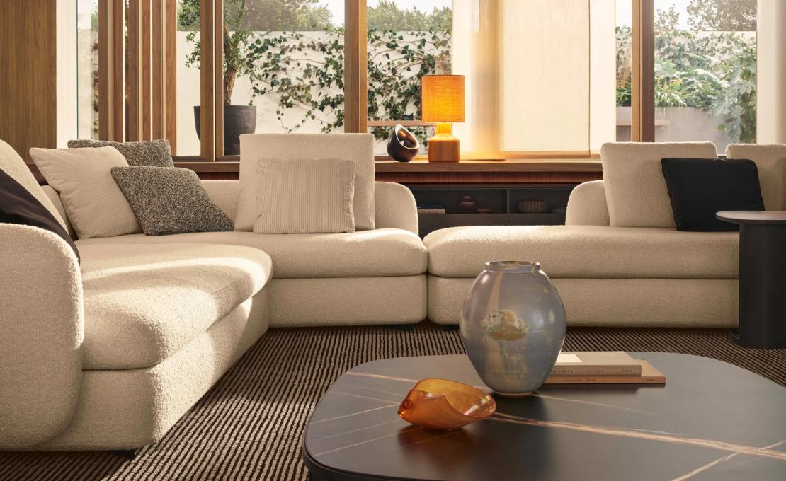 Журнальный столик от фабрики Poliform модель Koishi Side Table