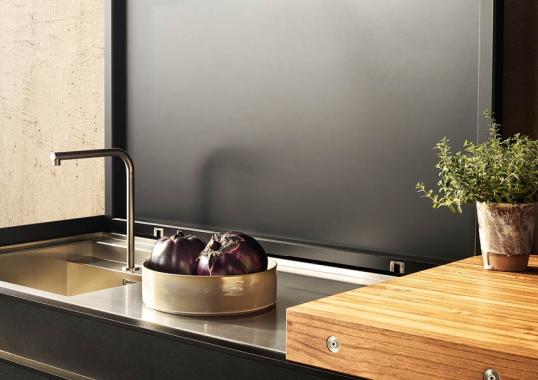 Кухни от фабрики Poliform модель LAND KITCHEN