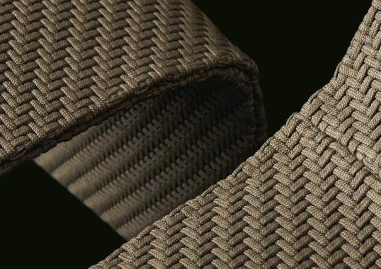 Уличное кресло от фабрики Poliform модель LE CLUB OUTDOOR ARM