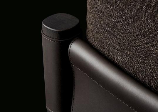 Уличное кресло от фабрики Poliform модель KETCH ARM