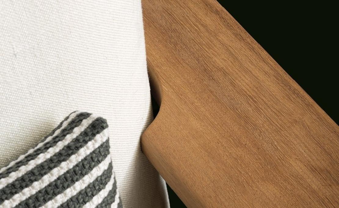 Уличное кресло от фабрики Poliform модель KETCH ARM