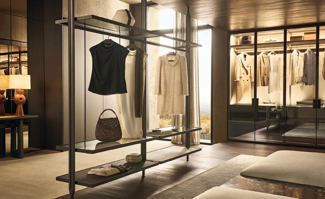 Стеллаж для книг от фабрики Poliform модель Lexington Night System