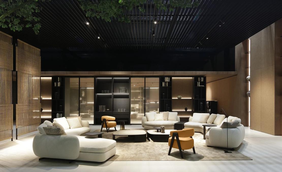 Кресло от фабрики Poliform модель LOAI ARM